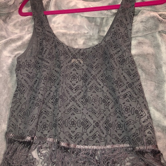 Fringe tank - Picture 1 of 1